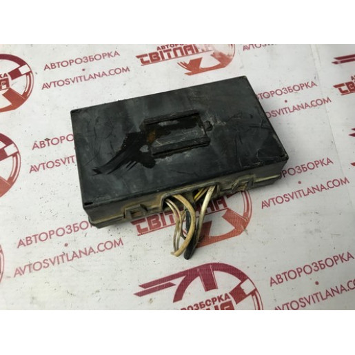 Блок запобіжників (реле) Citroen Berlingo 2003-2008 9632229480